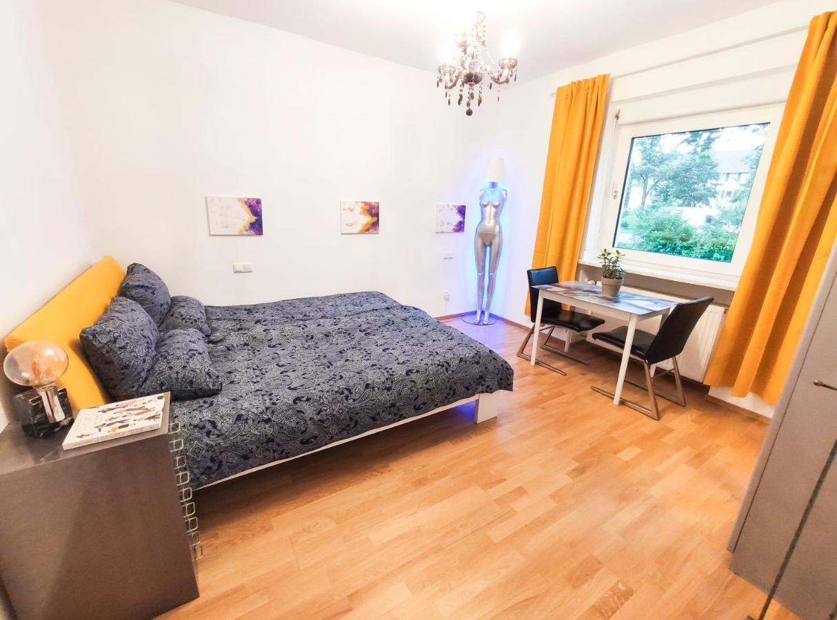 Homestay Modernes Am Park Mit Garten, Huehner & Enten *